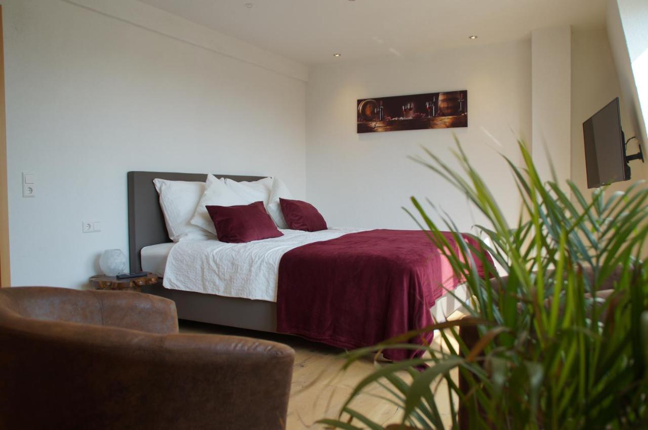 Privatweingut Schmidt Homestay *