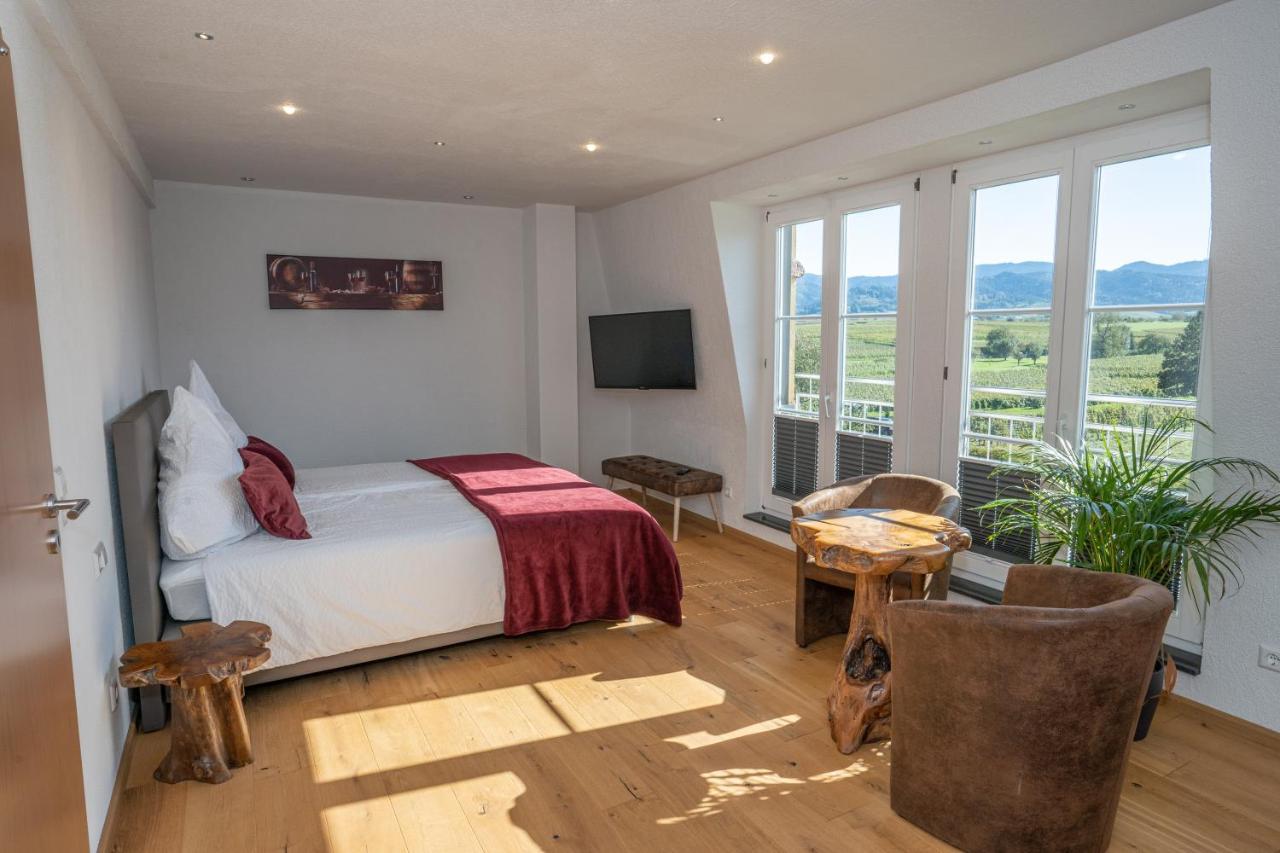 Privatweingut Schmidt Homestay Heitersheim