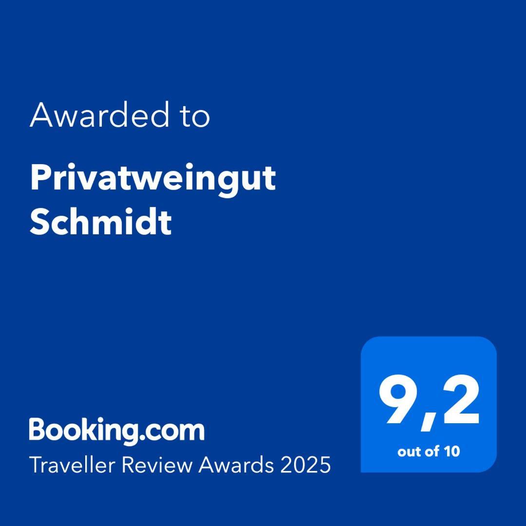 Homestay Privatweingut Schmidt *